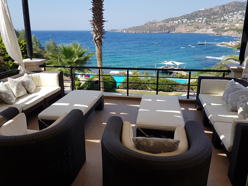 Bodrum Yalikavak Satilik Denize Sifir Villa